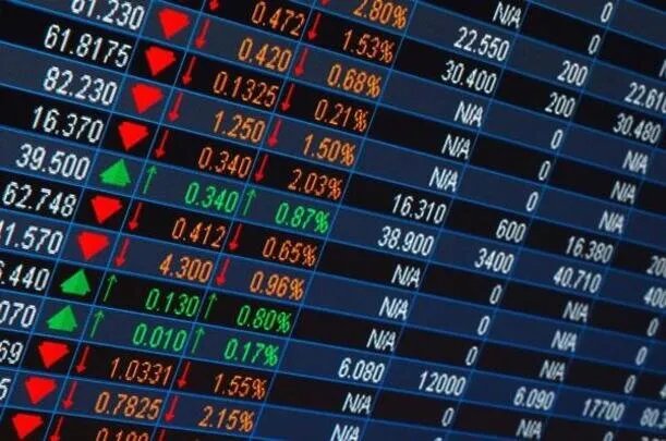 تحليل: بيانات سوق العمل الأمريكية وتأثيرها الحاسم على الدولار والأسواق العالمية