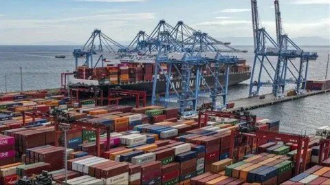 صادرات تركيا تحطم الأرقام القياسية وتصل إلى 265 مليار دولار في عام