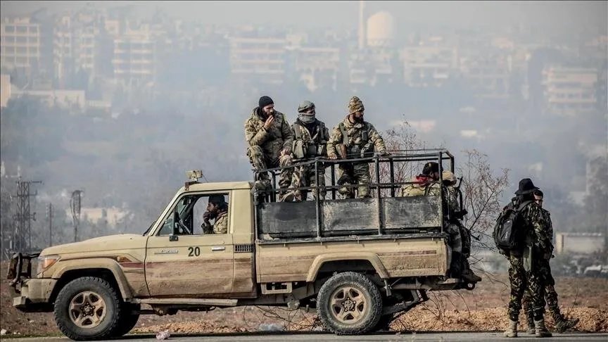 تصعيد خطير: غارات إسرائيلية تستهدف مواقع في حماة والسويداء وتوقع إصابات