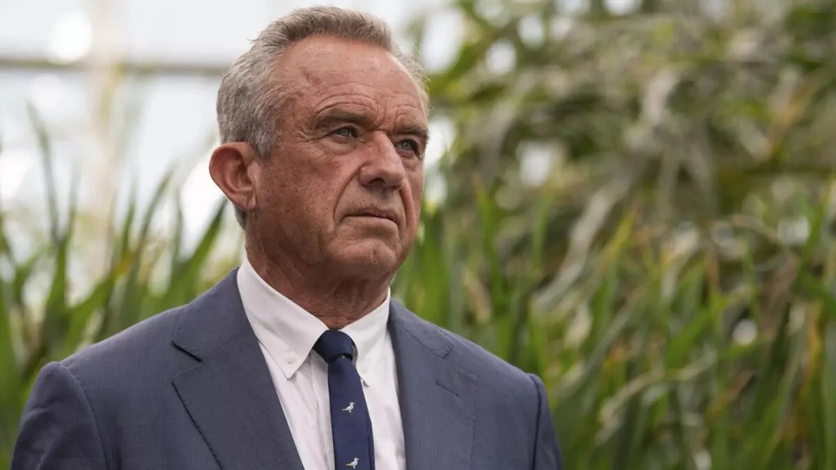 اتهامات مثيرة للجدل حول لقاح MMRV: وزير الصحة الأمريكي يثير عاصفة بسبب مزاعم "بقايا أجنة"