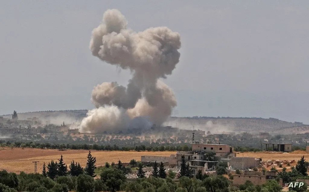 الجالية السورية في أمريكا تستنكر قصف دمشق وتطالب واشنطن بالضغط لوقف التصعيد الإسرائيلي