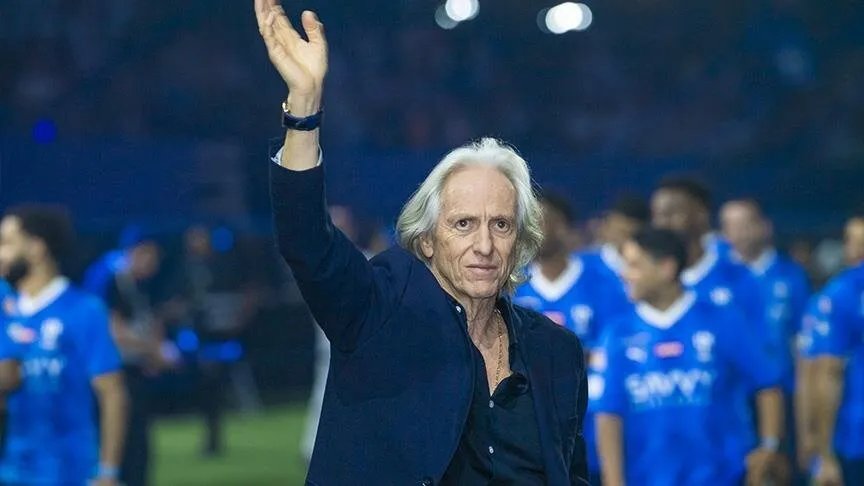 زلزال في الهلال: إقالة المدرب جيسوس وتكليف الشلهوب بمهمة إنقاذ الموسم