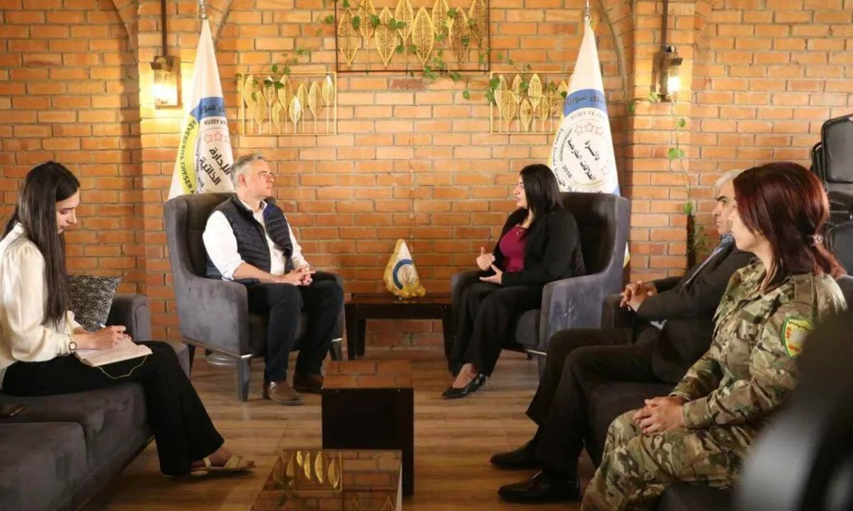 تسليم ألماني: "الإدارة الذاتية" في سوريا تسلم امرأة وأربعة أطفال من عائلات داعش إلى ألمانيا