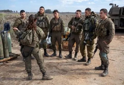 تصعيد خطير: إسرائيل تشن غارات مكثفة على سوريا وتستهدف مواقع حساسة