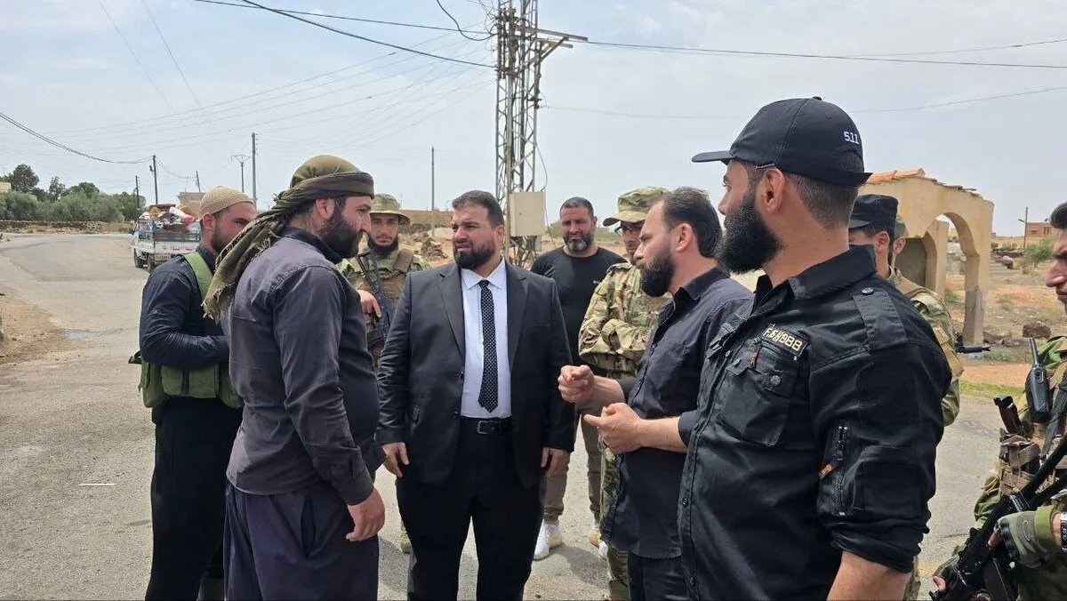 محافظ السويداء يكشف عن "تعديلات" في اتفاق المصالحة الأخير: تفاصيل جديدة حول جهود استعادة الأمن