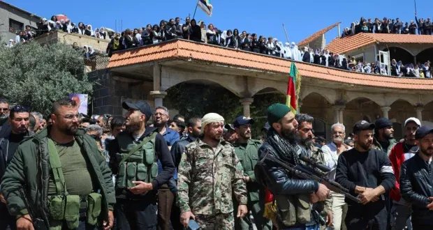 تصعيد خطير: إسرائيل توسع تدخلها العسكري في سوريا بحجة حماية الدروز وتشن غارات مكثفة