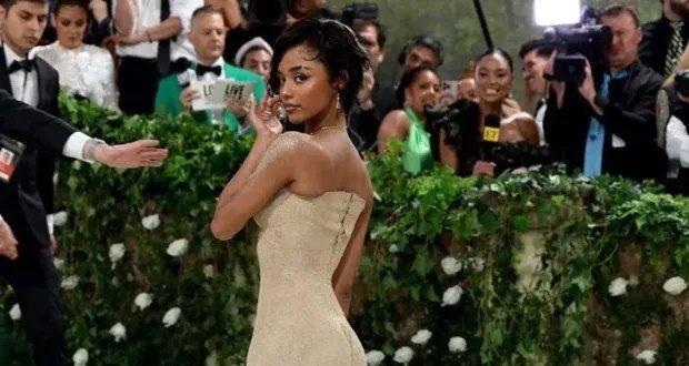 أجمل إطلالات ميت غالا 2024: حديقة الزمن تتفتح على السجادة الحمراء