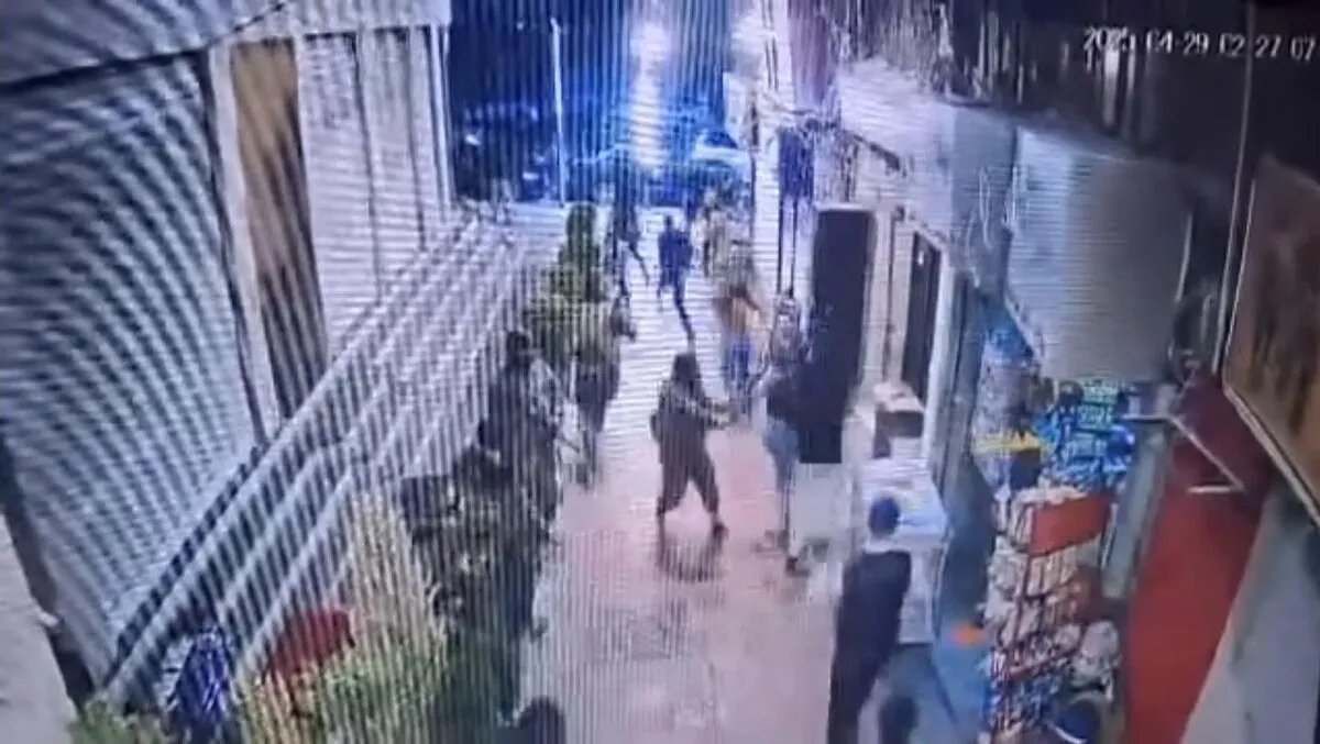 الداخلية السورية تعلن توقيف عسكريين اعتدوا على مدنيين في دمشق بعد انتشار فيديو للحادثة