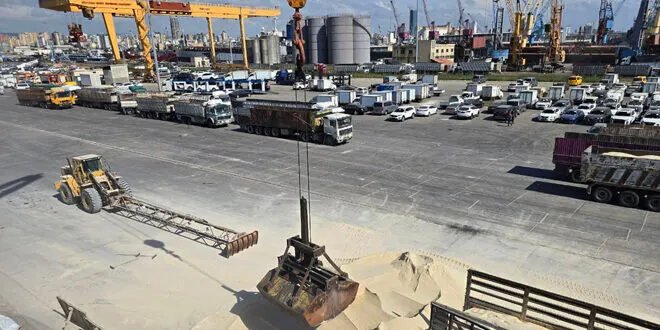 انطلاق ثالث شحنة فوسفات سوري عالي الجودة إلى رومانيا من مرفأ طرطوس: دفعة للاقتصاد الوطني