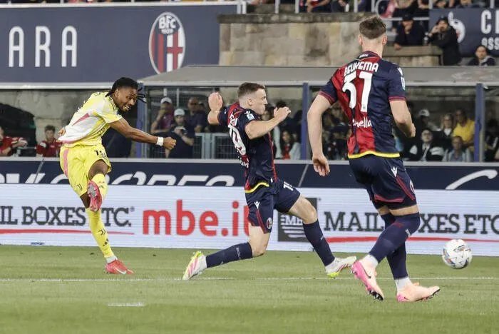 صراع التأهل إلى دوري الأبطال يشتعل: تعادل مخيب لليوفي وانتصارات حاسمة لقطبي روما