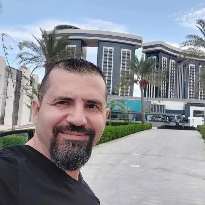 اعتداء وحشي على إعلامي سوري في حمص بسبب خطيبته وتهديدات بالسجن