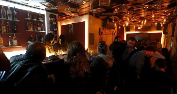 اعتداء مسلح على ناد ليلي في دمشق يثير جدلاً حول الحريات والأخلاق