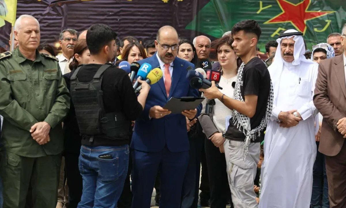 بعد احتجاجات واشتباكات.. "الإدارة الذاتية" تعلن إنهاء الاعتصامات في سد تشرين وتسرد روايتها للأحداث