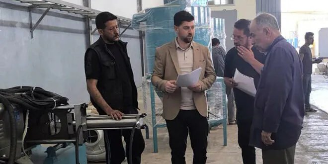 حماة تدعم الصناعة: تسهيلات جديدة لإنعاش معامل الأحذية وتعزيز الإنتاج المحلي