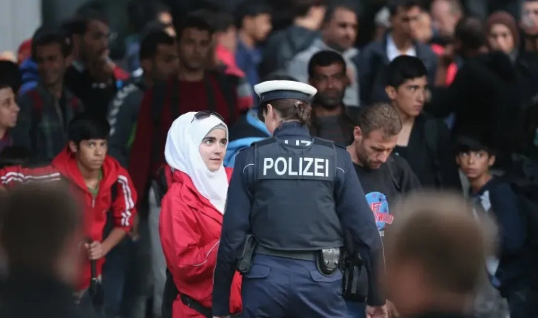 توقعات بانخفاض طلبات اللجوء في ألمانيا إلى أدنى مستوى منذ عقد