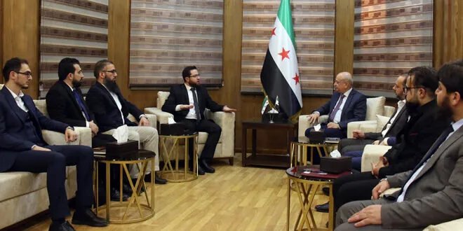 وزيرا النقل والتنمية الإدارية يبحثان تطوير هيكلية وزارة النقل والمشاريع الاستثمارية