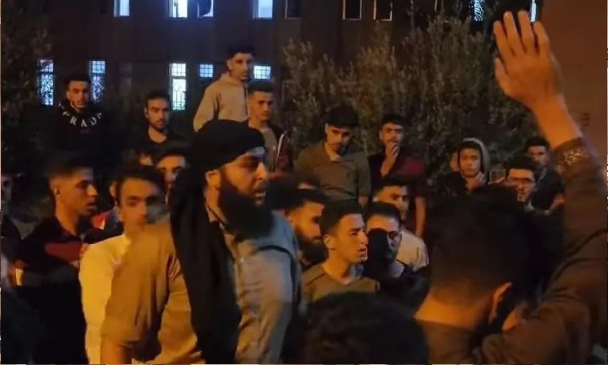 إجراءات مشددة في السكن الجامعي بحمص لمنع خطاب الكراهية بعد أحداث طائفية