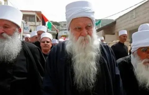 الدروز: عقيدة فريدة، أدوار سياسية معقدة، وتحديات في الشرق الأوسط