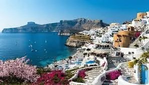 وجهات الأحلام في مايو 2025: اكتشف أفضل 10 أماكن سياحية لعطلة لا تُنسى