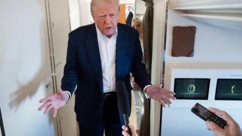 ترامب يشعل حربًا تجارية جديدة بفرض رسوم 100% على الأفلام الأجنبية: هل هوليوود في خطر؟