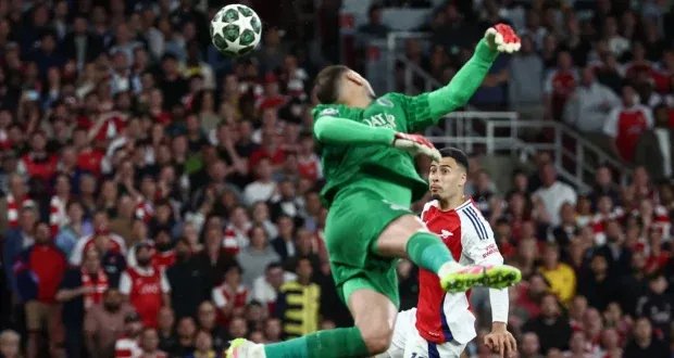 دوناروما يتألق ويقود باريس سان جيرمان نحو حلم دوري الأبطال