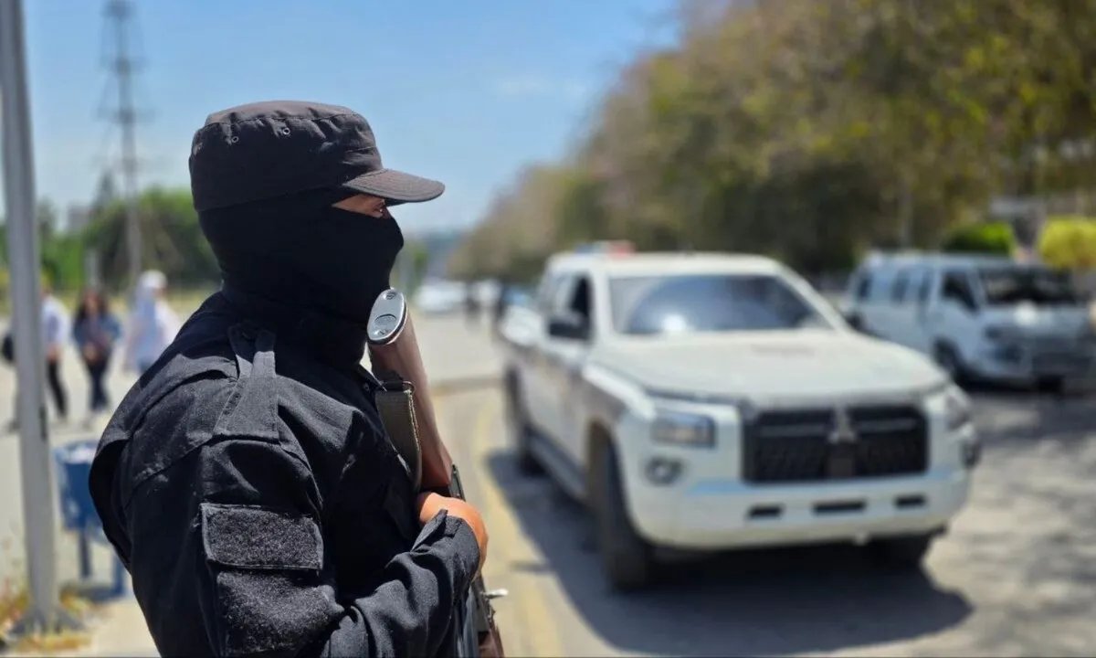 سوريا: القبض على عقيد سابق في الحرس الجمهوري بتهمة ارتكاب جرائم وانتهاكات