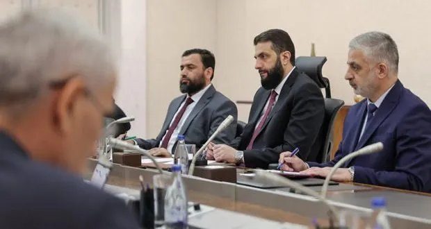 الرئيس الشرع يبحث مع وزير الاقتصاد خطط الوزارة لتسهيل الاستثمار ودعم الصناعة الوطنية