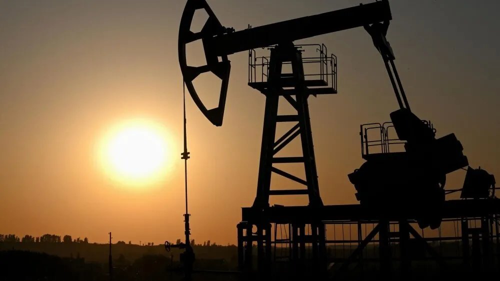 عودة شركات النفط الأجنبية إلى سوريا: وزير سابق يكشف الشروط والتحديات