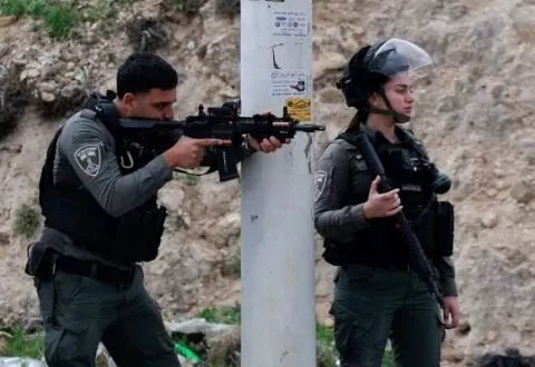 تقارير عالمية: إسرائيل تنقل تكتيكات غزة للضفة، وتتجاهل مصير دروز سوريا، وتواجه اتهامات بشأن المساعدات