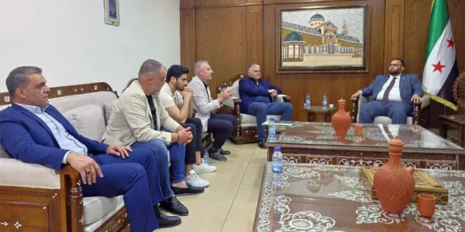 سوريا وإيطاليا تبحثان تعزيز التعاون والاستثمار في صناعة السيراميك