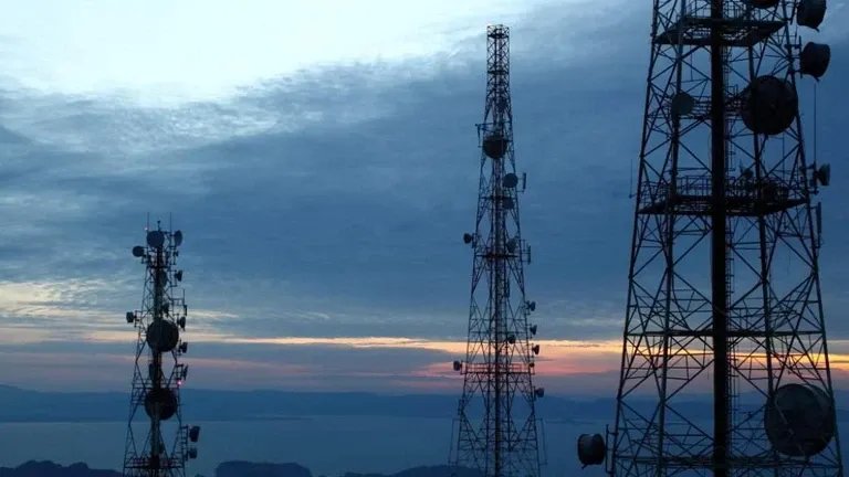 سوريا تدخل عصر السرعة: إطلاق تجريبي لشبكة الجيل الخامس 5G يَعِد بثورة في عالم الإنترنت والخدمات الذكية