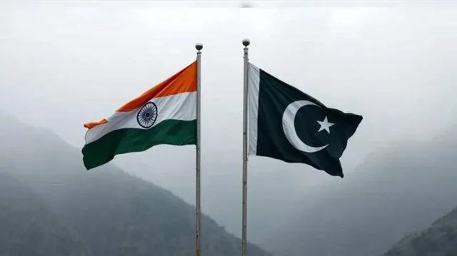 تصعيد خطير: الجيش الهندي يشن عملية عسكرية تستهدف مواقع في باكستان وكشمير