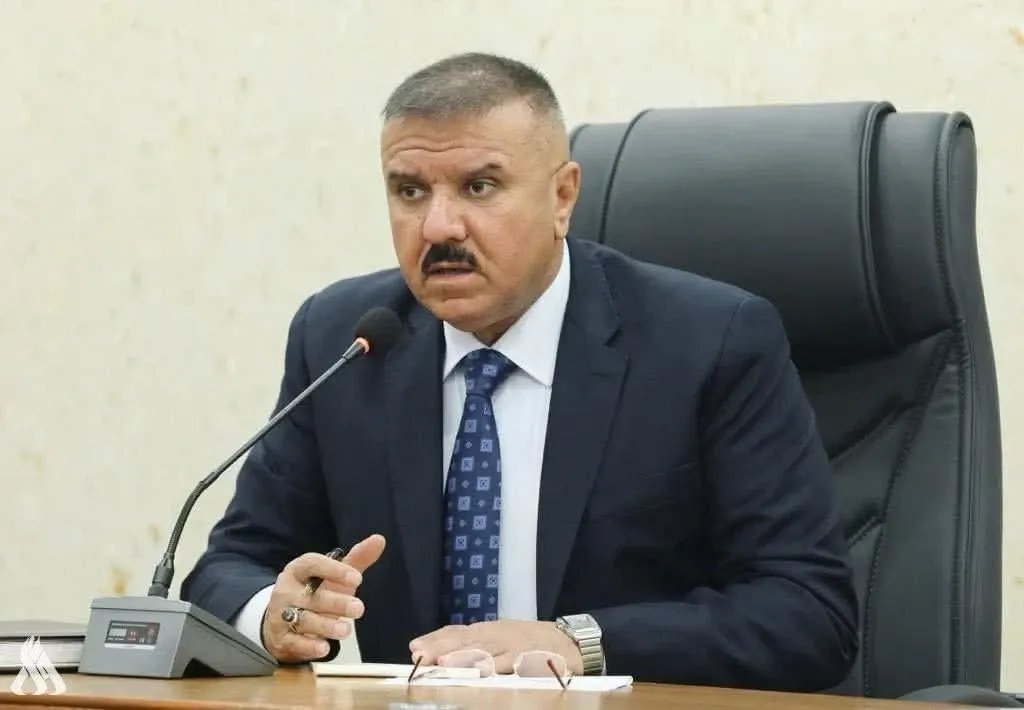 وزير الداخلية العراقي يطمئن: الحدود مع سوريا تحت السيطرة.. ولا تواصل رسمي حول زيارة الشرع
