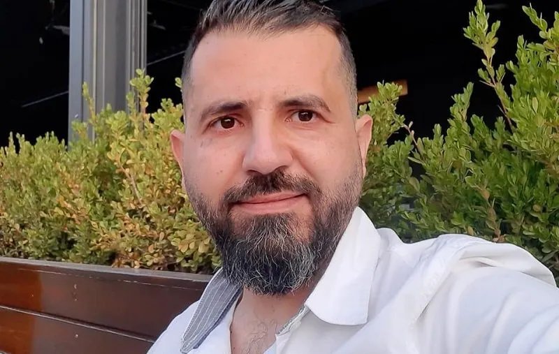 حمص: ناشط يروي تفاصيل اعتقال مهين وتعذيب على يد عناصر الأمن بسبب "إثبات خطوبة"