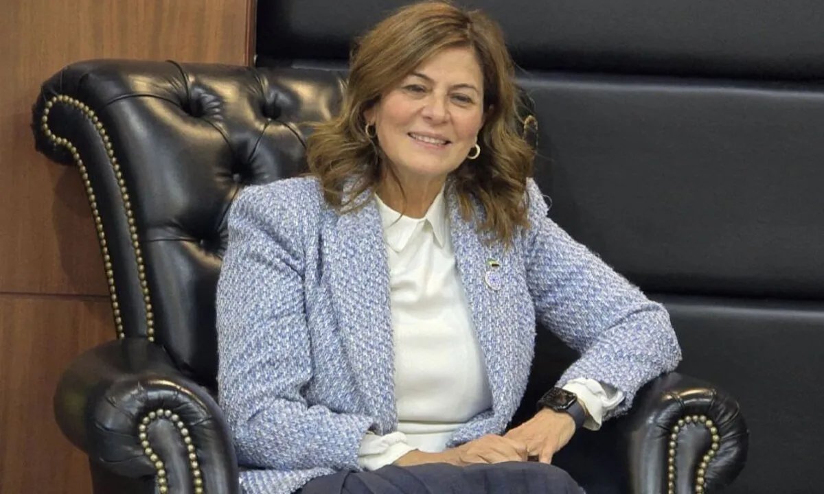 وزيرة الشؤون الاجتماعية تكشف عن خطط لإعادة بناء النسيج الاجتماعي في سوريا وتطلق منصات رقمية لدعم الفئات المتضررة