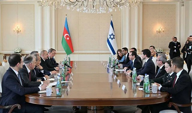 مباحثات تركية إسرائيلية في باكو لتهدئة التوتر في سوريا: ما المطالب الإسرائيلية؟