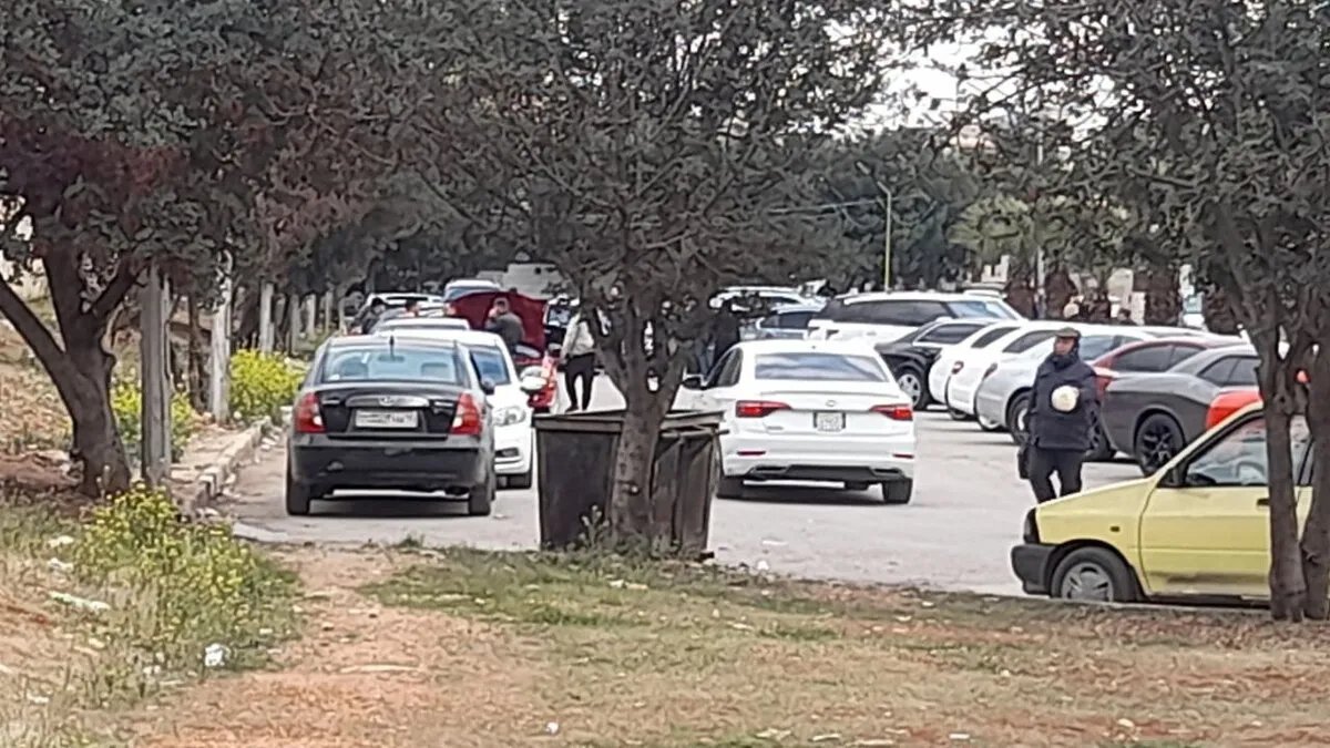 حلب تتحول إلى معرض سيارات فوضوي: حملة بلدية تصطدم بتحايل التجار