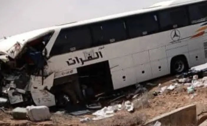 4 قتلى و9 جرحى في حادث سير مأساوي على طريق دير الزور-تدمر