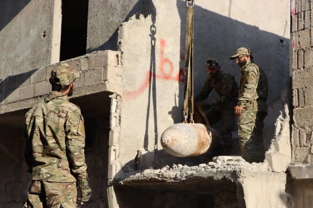 بعد 10 سنوات من الخطر: تفكيك صاروخ لم ينفجر في حلب يهدد حياة السكان