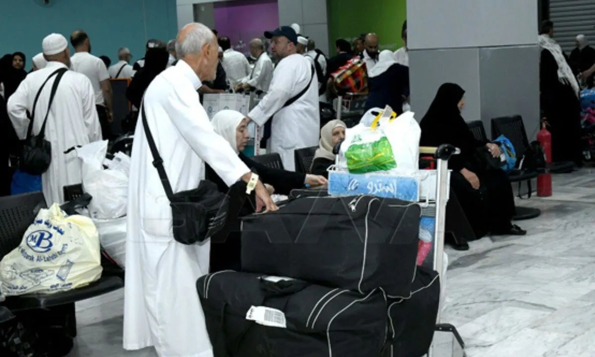 تسهيل رحلة الحجاج السوريين: عقود مع شركات طيران سعودية وتركية لنقلهم
