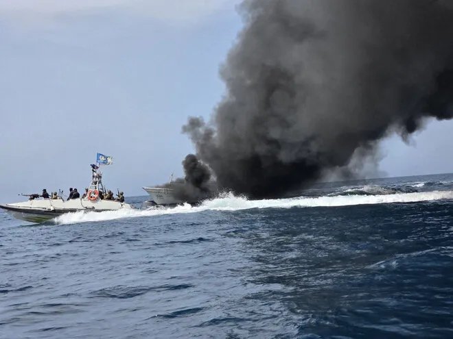 البحرية السورية تحبط محاولة تهريب بشر وتضبط أسلحة في اشتباكات عنيفة