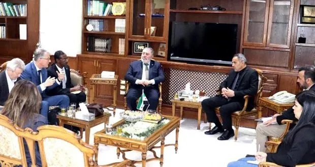 وزير الزراعة يبحث مع الفاو خطة طموحة لإنعاش القطاع الزراعي السوري