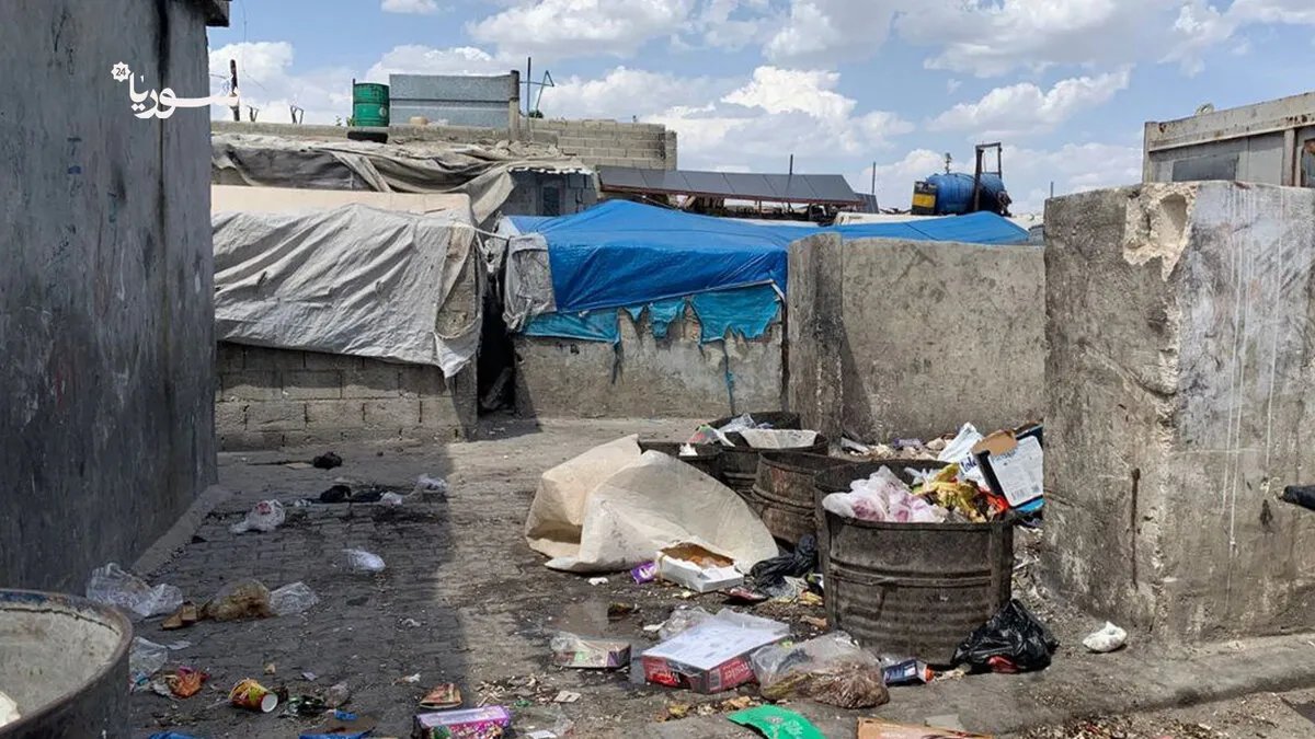 مأساة في مخيم باب السلامة: نازحون يواجهون ظروفًا معيشية قاسية وسط غياب الدعم والخدمات