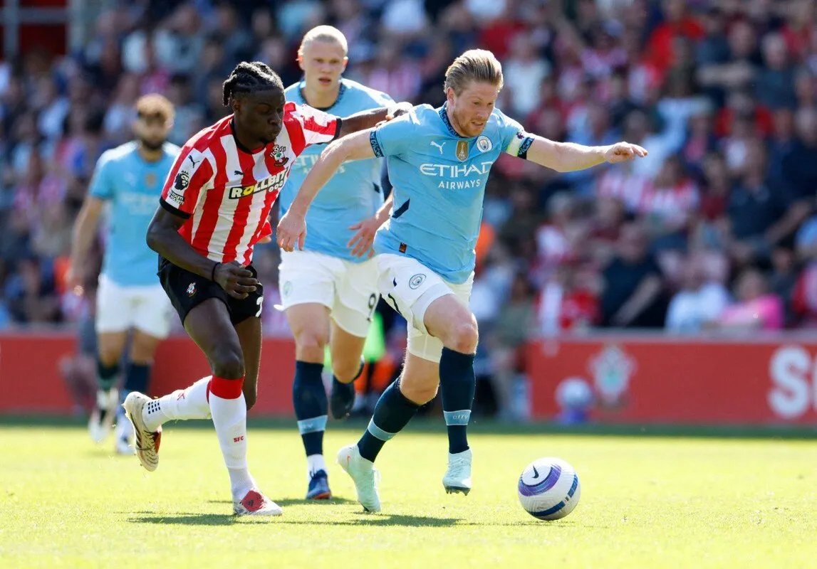 ساوثهامبتون المتعثر يُعرقل مانشستر سيتي في الدوري الإنجليزي الممتاز بتعادل سلبي