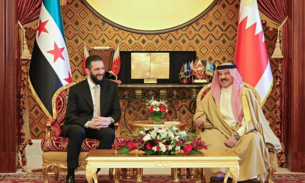 البحرين تتعهد بالاستثمار والمساهمة في إعادة إعمار سوريا