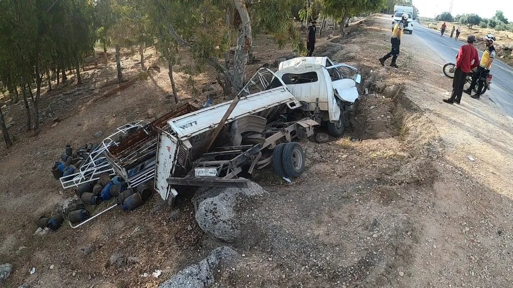 إصابات في ريف إدلب: انقلاب شاحنة غاز يسفر عن جرح طفل ورجل