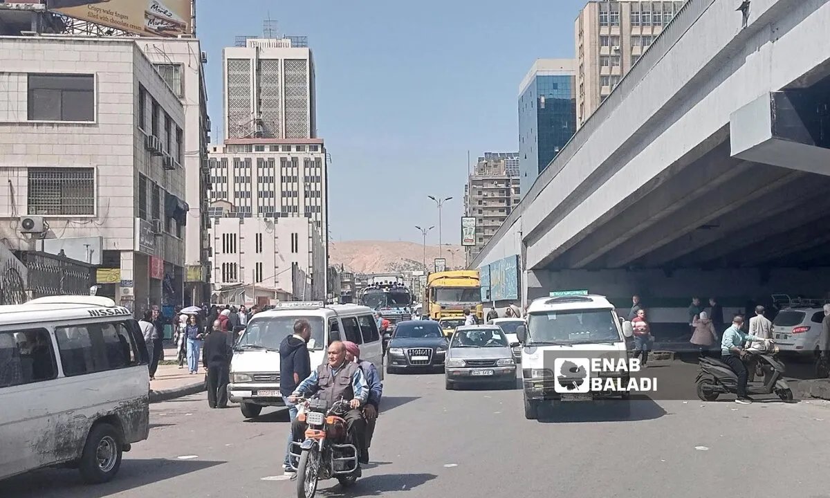 حل لأزمة المواصلات في دمشق: محطات تبادلية لتخفيف الازدحام وتوفير التكاليف