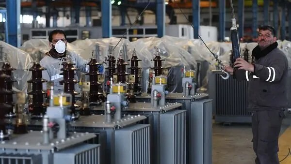 الصناعيون يطالبون الحكومة بإعفاءات ضريبية وتخفيض الرسوم الجمركية لإنعاش الصناعة السورية