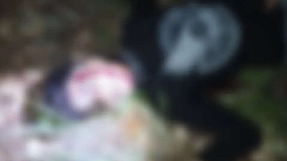 مقتل 4 أشخاص بينهم مجهولين في هجوم مسلح بريف جبلة