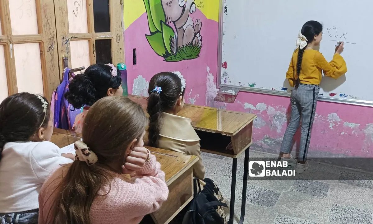 في إدلب: قلق متزايد من اعتماد الطلاب على الذكاء الاصطناعي في كتابة التعبير.. هل يفقدون مهاراتهم؟